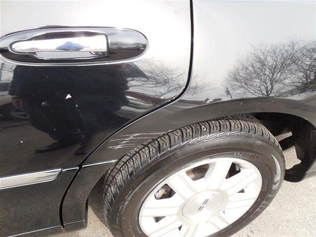 2011 Lincoln Town Car Executive L