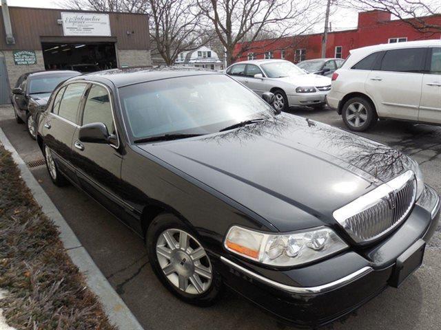 2011 Lincoln Town Car Executive L