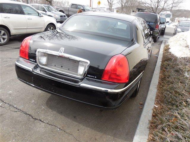 2011 Lincoln Town Car Executive L