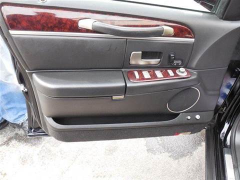 2011 Lincoln Town Car Executive L