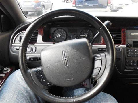 2011 Lincoln Town Car Executive L