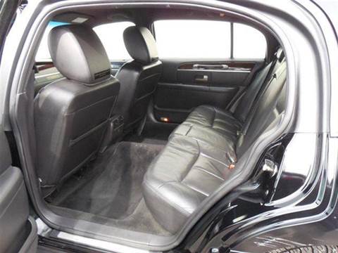 2011 Lincoln Town Car Executive L