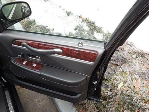 2011 Lincoln Town Car Executive L