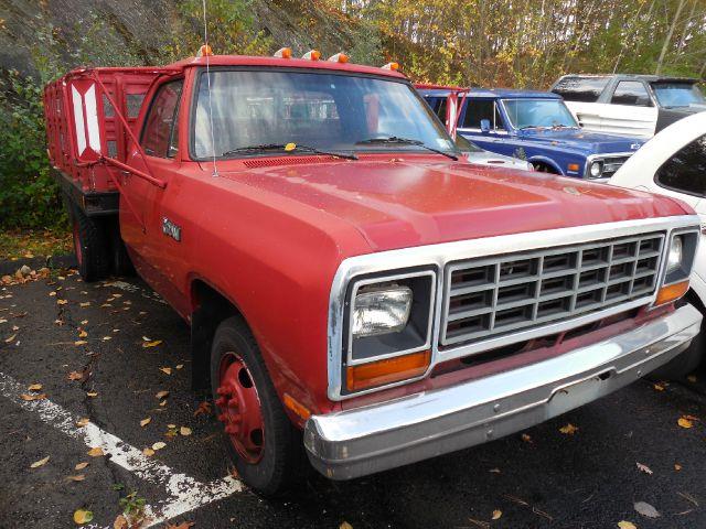 1985 Dodge RAM 350