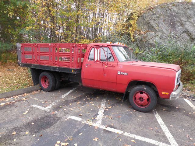 1985 Dodge RAM 350