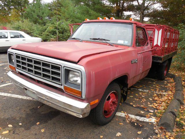 1985 Dodge RAM 350