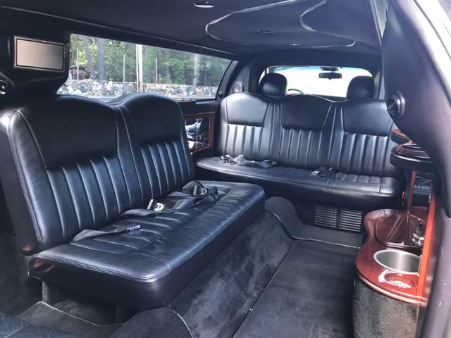 2005 Lincoln Town Car