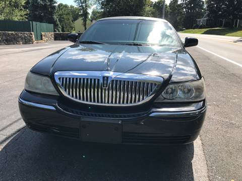2005 Lincoln Town Car