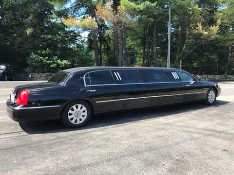 2005 Lincoln Town Car