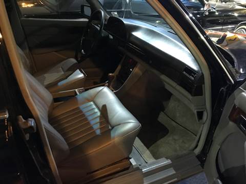 1984 Mercedes-Benz 500-Class 500 SEL