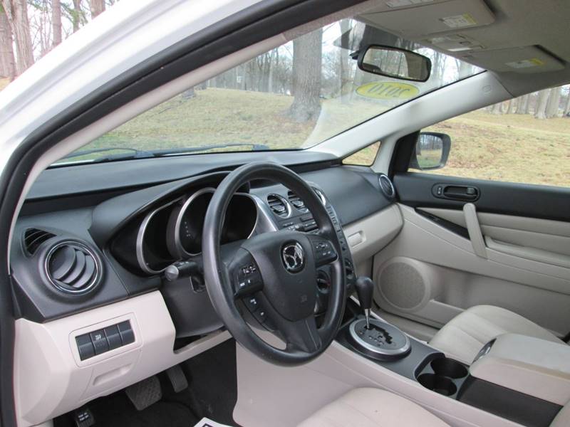 2010 Mazda CX-7 i SV (image 11)