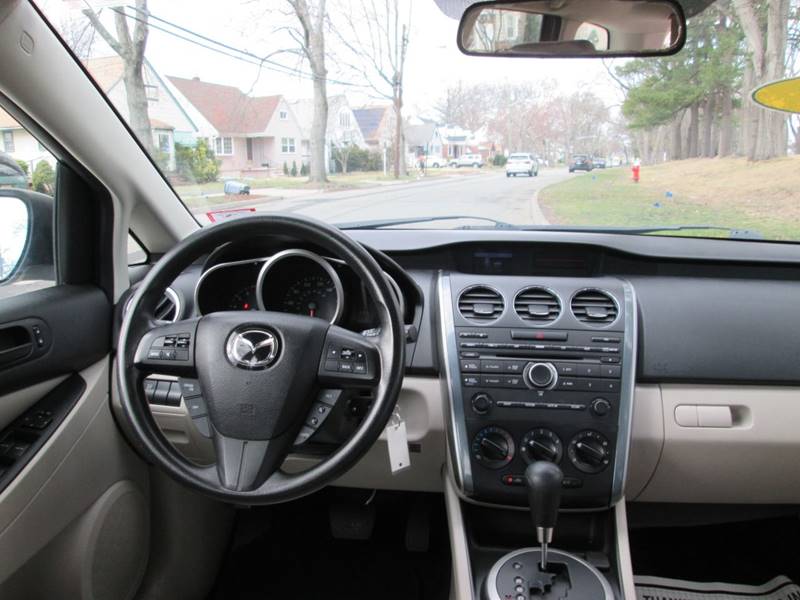 2010 Mazda CX-7 i SV (image 16)