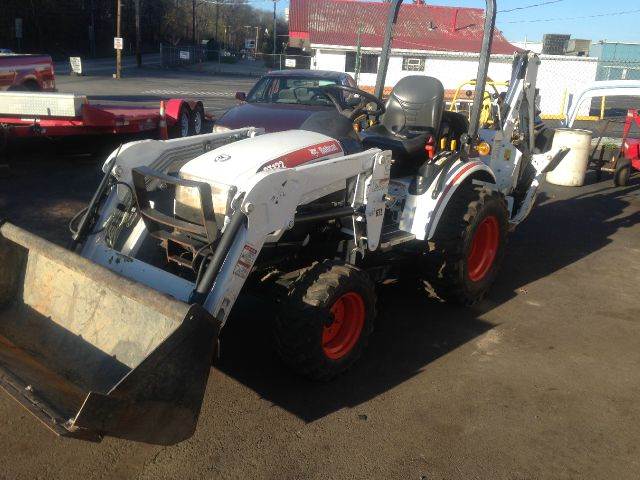 2012 Bobcat CT122 for sale at ELIZABETH AUTO SALES in Elizabeth PA