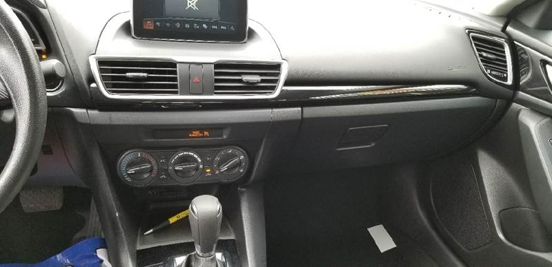 2016 Mazda MAZDA3 i Sport