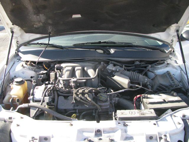 2006 Ford Taurus SE