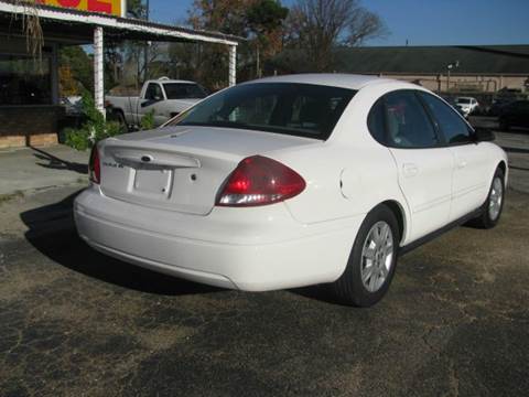 2006 Ford Taurus SE