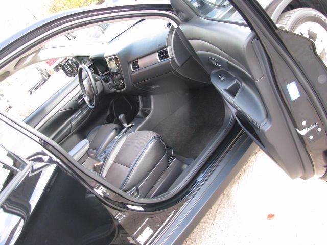 2015 Mitsubishi Outlander SE