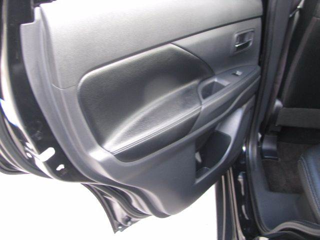 2015 Mitsubishi Outlander SE