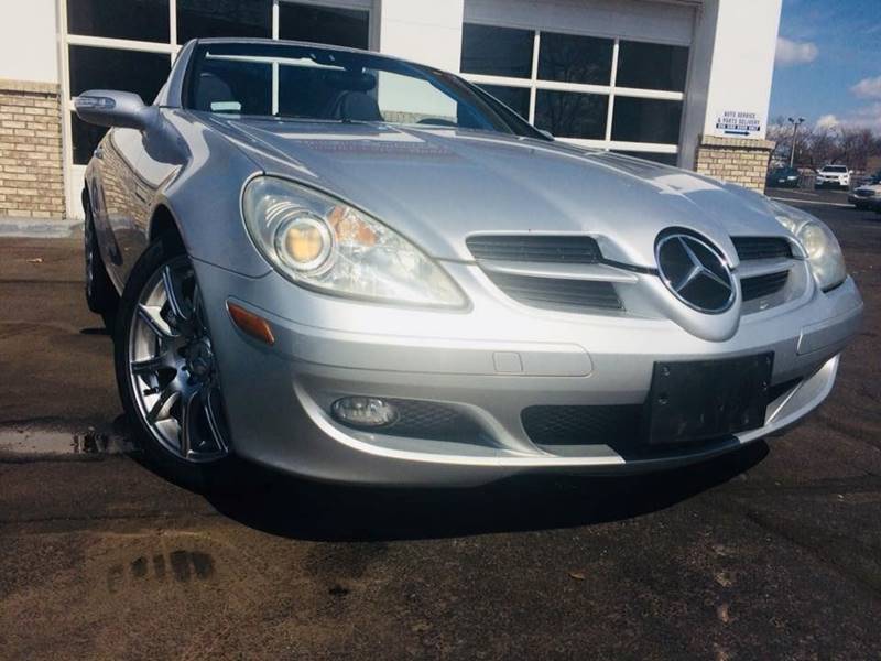 2005 Mercedes-Benz SLK for sale at Deluxe Auto Sales Inc in Ludlow MA