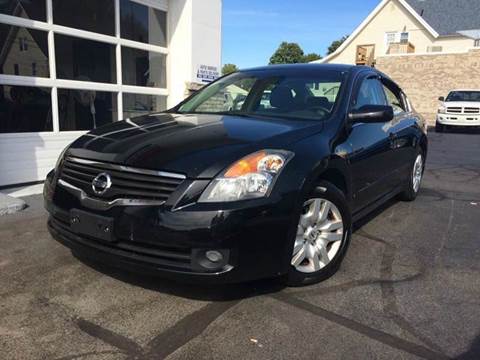 2009 Nissan Altima for sale at Deluxe Auto Sales Inc in Ludlow MA