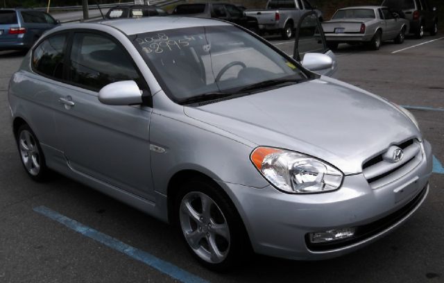 2008 Hyundai Accent for sale at Ricky Rogers Auto Sales in Arden NC