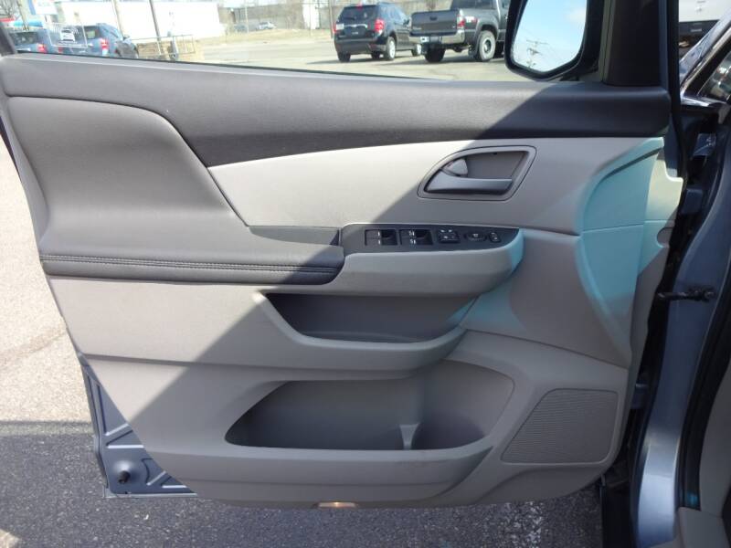 2011 Honda Odyssey EX-L w/DVD (image 10)