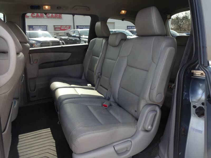 2011 Honda Odyssey EX-L w/DVD (image 12)