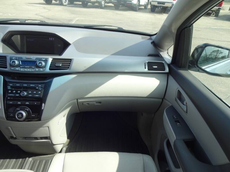 2011 Honda Odyssey EX-L w/DVD (image 17)
