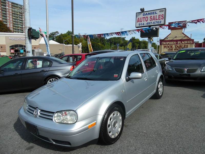 2005 Volkswagen Golf for sale at Daniel Auto Sales in Yonkers NY