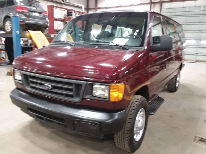 2007 ford passenger van