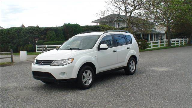 2007 Mitsubishi Outlander for sale at ACTION WHOLESALERS in Copiague NY