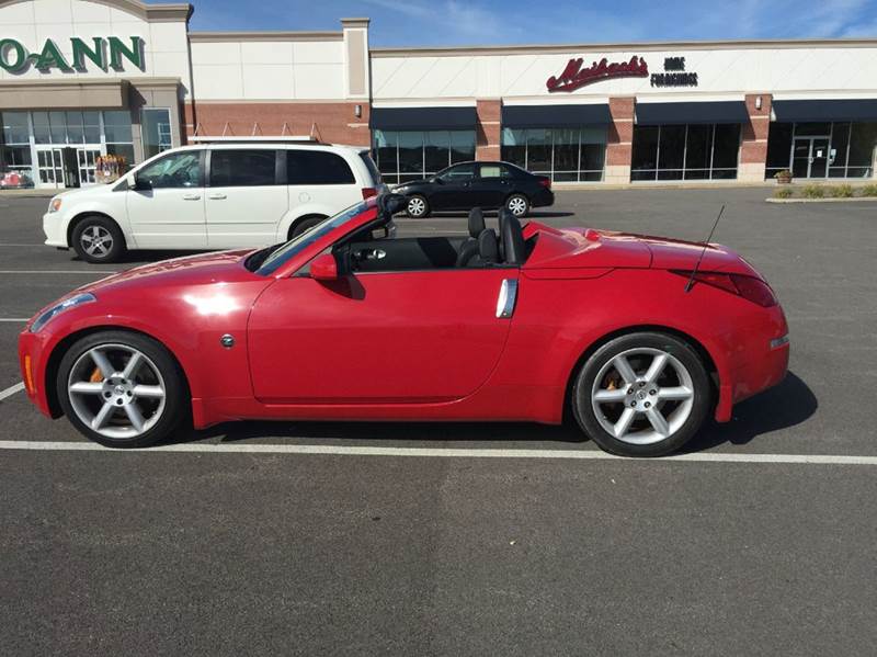 2005 Nissan 350Z for sale at Renaissance Auto Network in Warrensville Heights OH