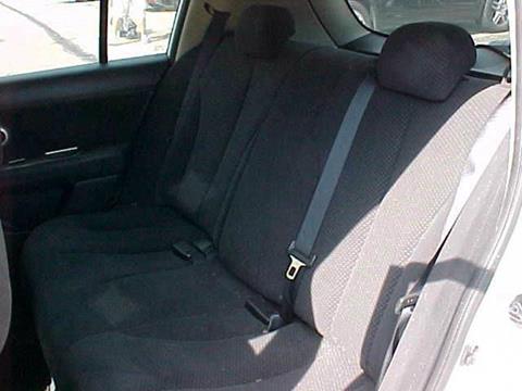 2010 Nissan Versa 1.8 S