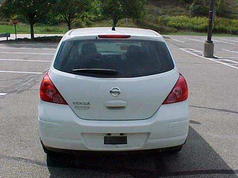 2010 Nissan Versa 1.8 S