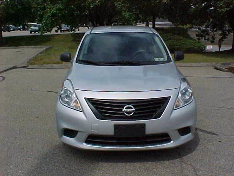 2012 Nissan Versa 1.6 SL