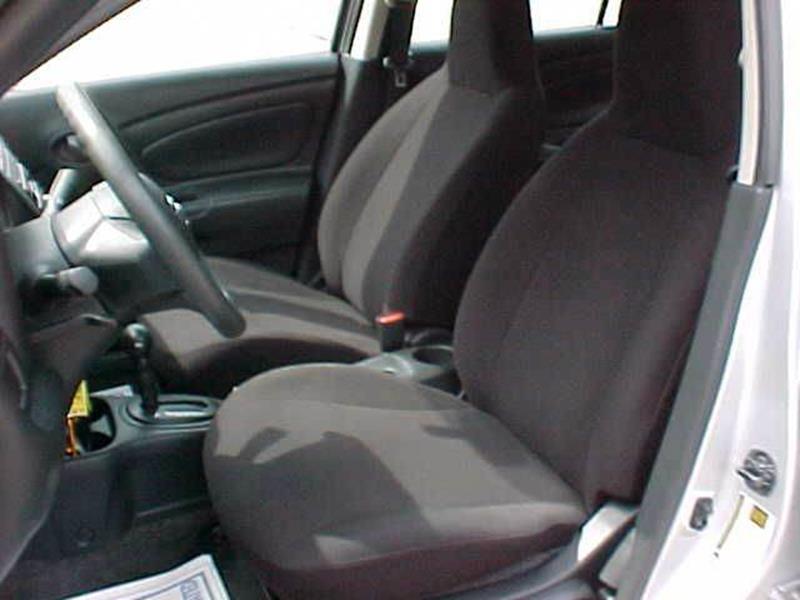 2012 Nissan Versa 1.6 SL