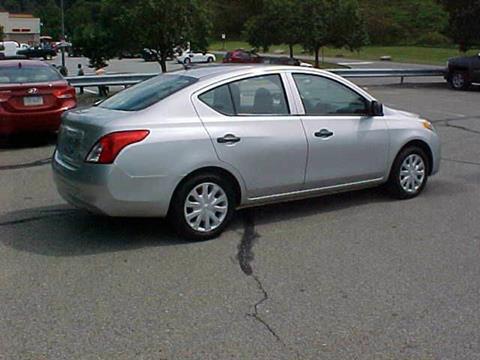 2012 Nissan Versa 1.6 SL