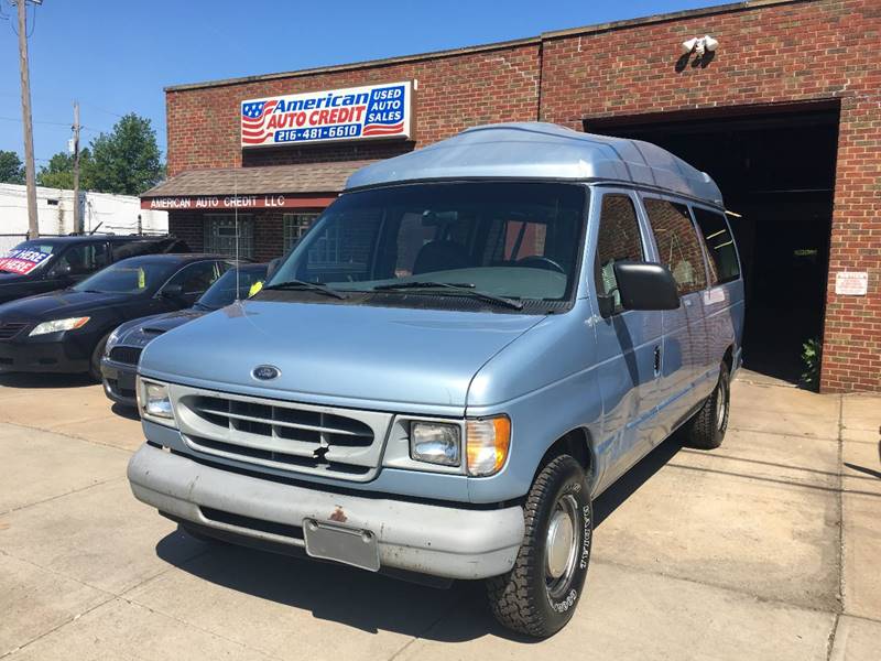 1999 Ford E-150 for sale at AMERICAN AUTO CREDIT in Cleveland OH