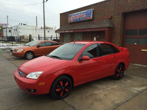 2006 Ford Focus for sale at AMERICAN AUTO CREDIT in Cleveland OH