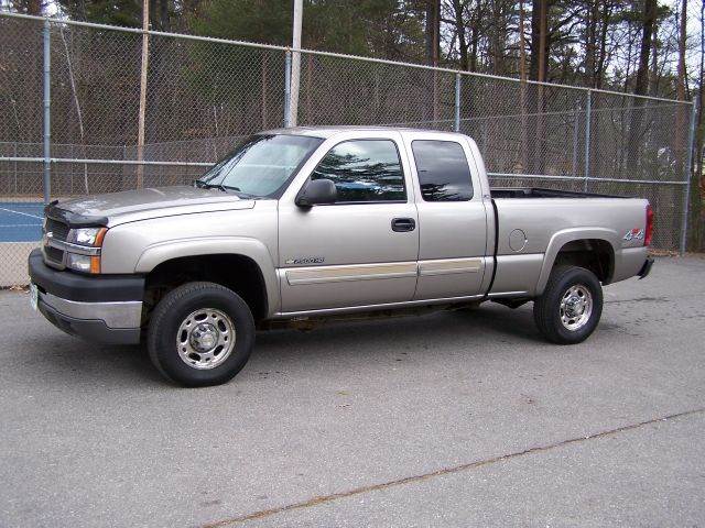 2003 Chevrolet Silverado 2500 for sale at William's Car Sales aka Fat Willy's in Atkinson NH