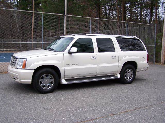 2005 Cadillac Escalade ESV for sale at William's Car Sales aka Fat Willy's in Atkinson NH