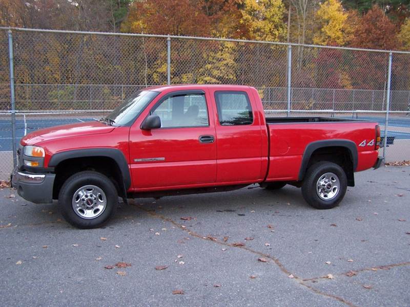 2004 GMC Sierra 2500 for sale at William's Car Sales aka Fat Willy's in Atkinson NH