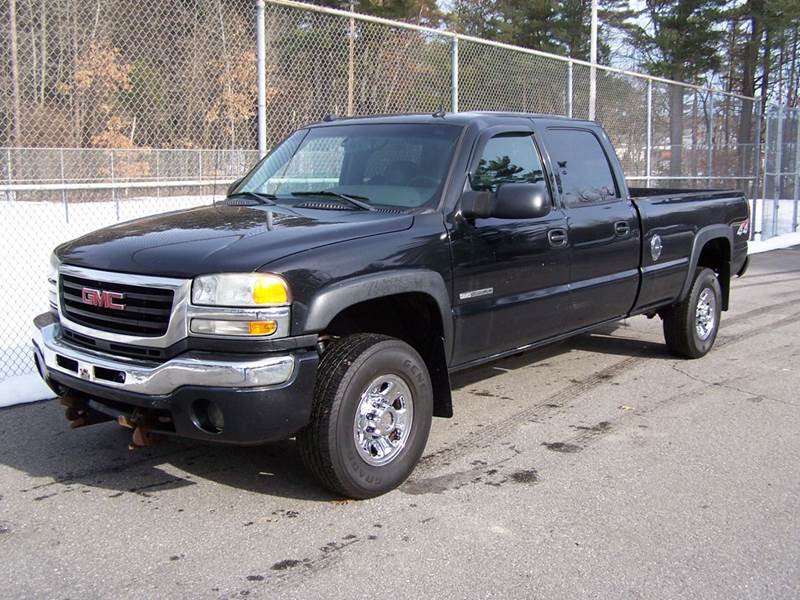 2004 GMC Sierra 3500HD CC for sale at William's Car Sales aka Fat Willy's in Atkinson NH