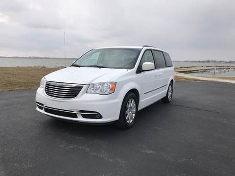 2013 Chrysler Town and Country for sale at Lakeshore Auto Sales LLC in Celina OH