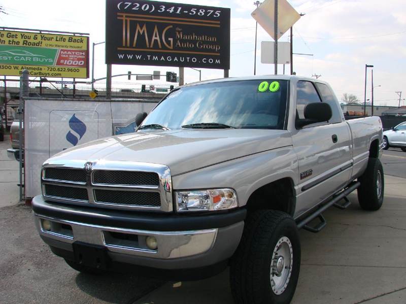 2000 Dodge Ram Pickup 2500 for sale at THE MANHATTAN AUTO GROUP in Greeley CO