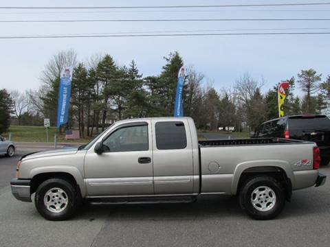 2003 Chevrolet Silverado 1500 for sale at GEG Automotive in Gilbertsville PA