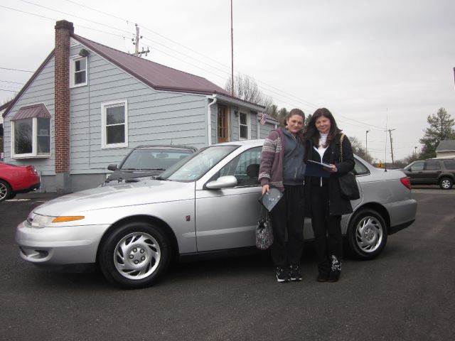 2001 Saturn L-Series for sale at GEG Automotive in Gilbertsville PA