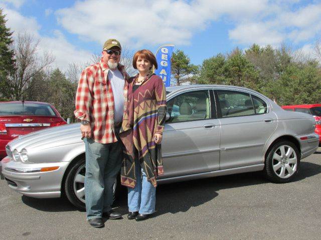 2005 Jaguar X-Type for sale at GEG Automotive in Gilbertsville PA