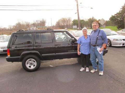 2001 Jeep Cherokee for sale at GEG Automotive in Gilbertsville PA