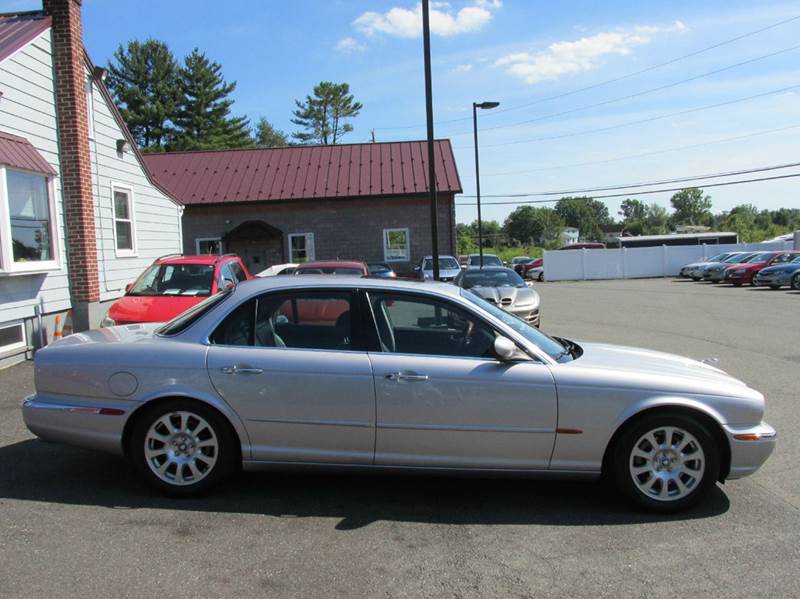 2004 Jaguar XJ-Series for sale at GEG Automotive in Gilbertsville PA